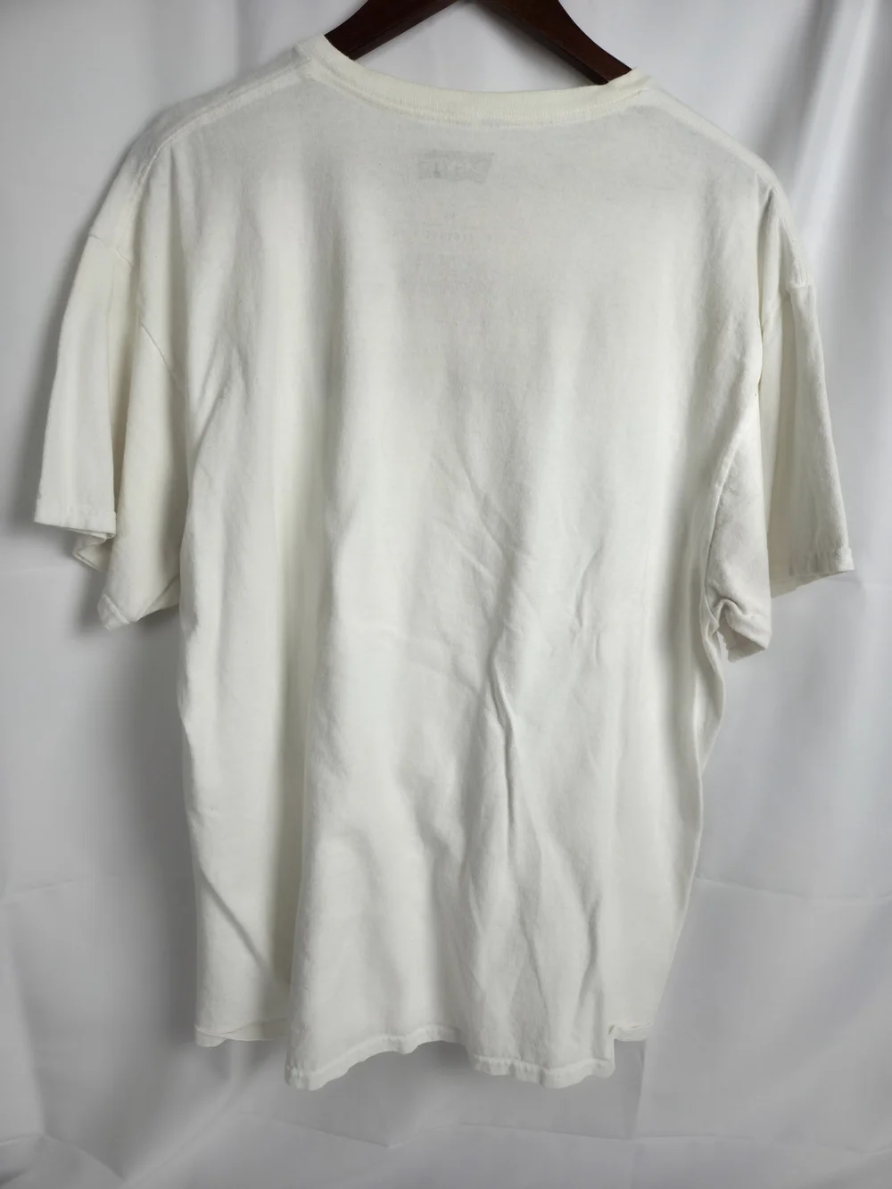 Levi's Men's Cream Graphic Logo T-Shirt